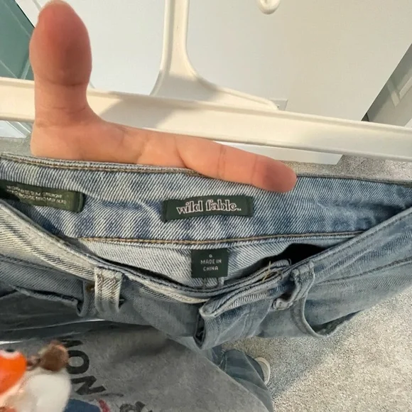 3/$15 Wild Fable Ripped Jeans - Picture 3 of 3